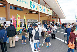 五平餅や果物のつめ放題がありました